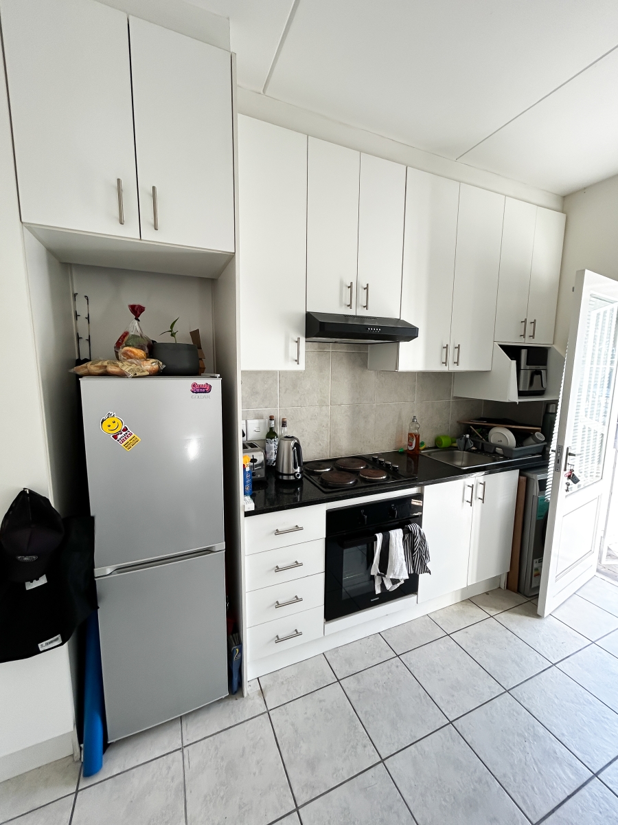 1 Bedroom Property for Sale in Table View Western Cape